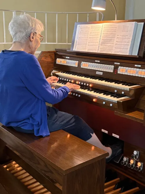 Mary Conklin rehearses