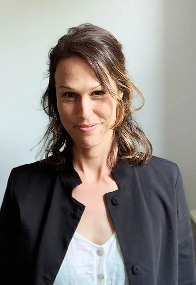 Rev. Sara Hayden headshot