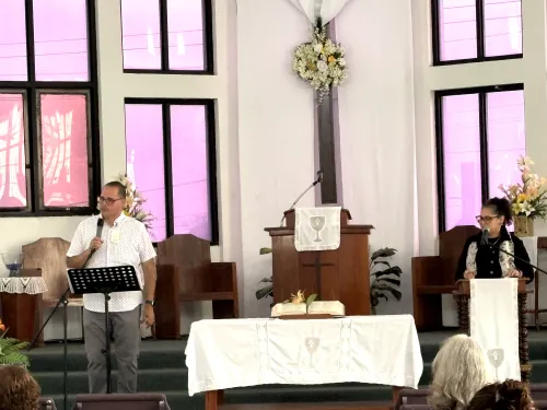 The Rev. Osvaldo Montalvo Nazario and ruling elder Vilmarie Cíntron-Olivieri (Photo by Miatta Wilson)
