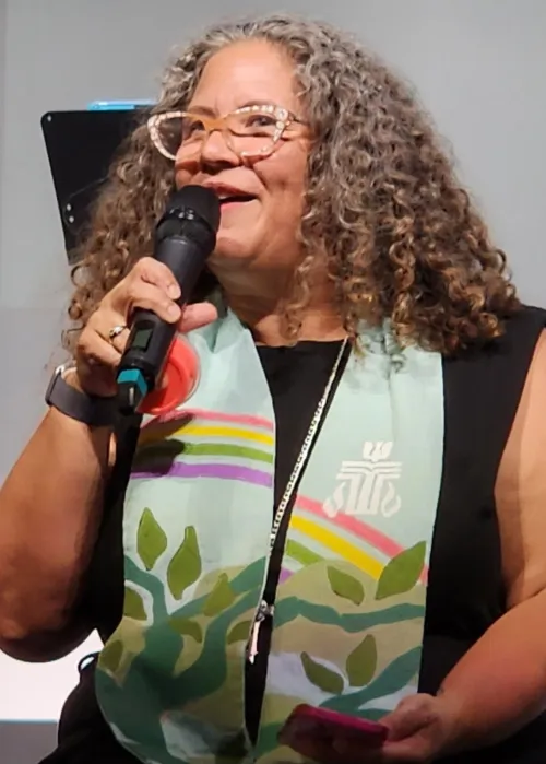 Marta Pumroy-Cordero children's time at Synod School
