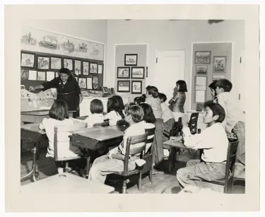 Mrs. Simon Lewis teaching at Phoenix Indian School, Arizona.