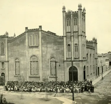 The Central Church in Guatemala City on its 50th anniversary, 1932