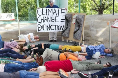 Climate Change =Extinction