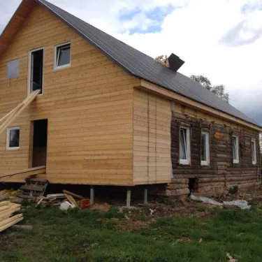 The new dormitory under reconstruction