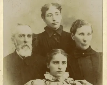 Portrait of Thompson family