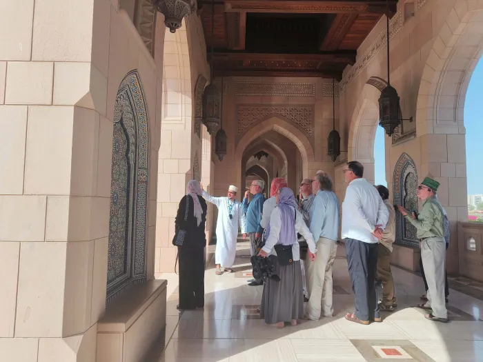 Visiting the Grand Mosque by Special Offerings