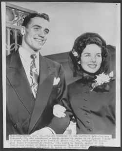 Colleen Townsend and Louis H. Evans, Jr, newlyweds.